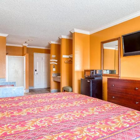 Hotel Corona Ca - Hwy 91 المظهر الخارجي الصورة