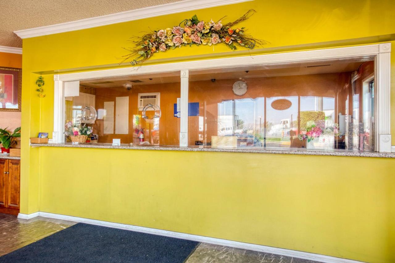 Hotel Corona Ca - Hwy 91 المظهر الخارجي الصورة