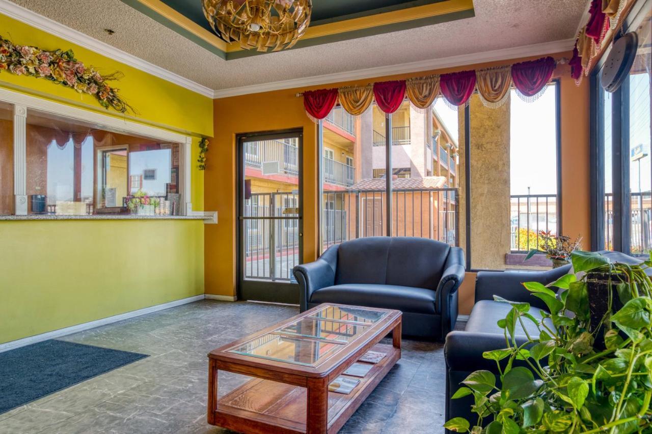 Hotel Corona Ca - Hwy 91 المظهر الخارجي الصورة